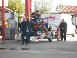 dernier ravitaiillement et plein des quads