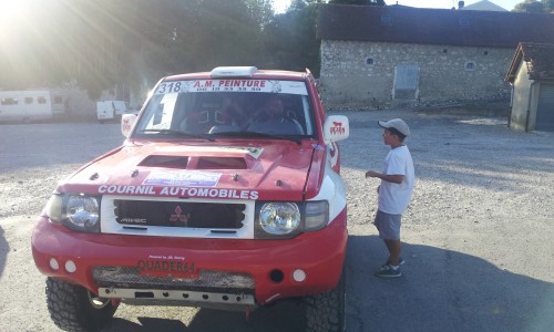 Benoit et Vincent avec le pajéro 318