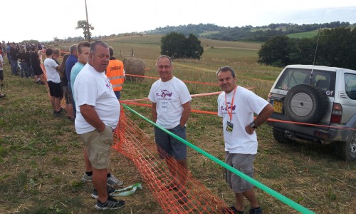 samedi matin, poste 12 ES Bassercles. Jo et olivier en poste avec Jean marie, membre très actif de l'écurie 